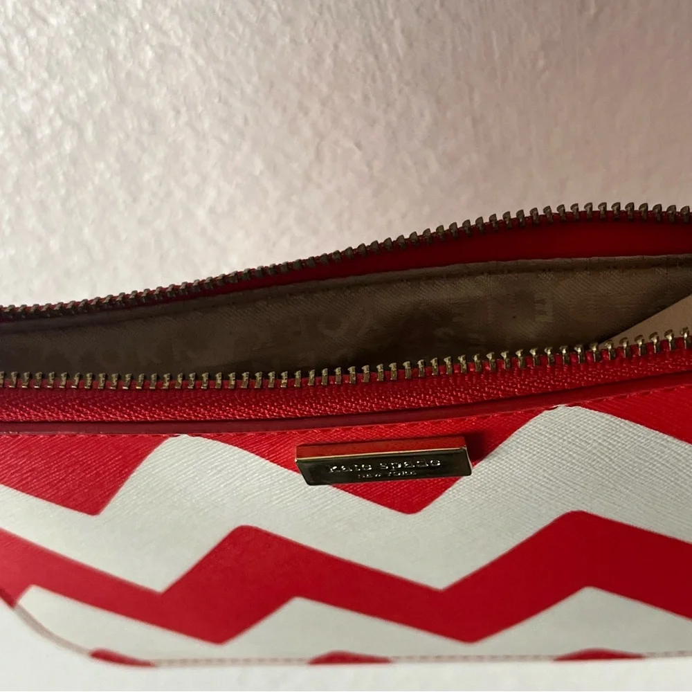 KATE SPADE South of the Border Lolly Red White Chevron Pattern Wristlet Boho